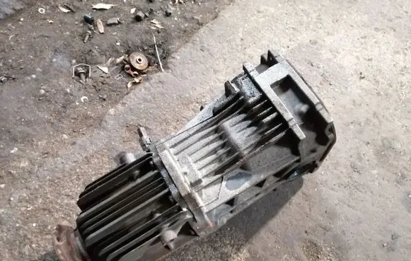 Mazda CX-7 Rear differential
