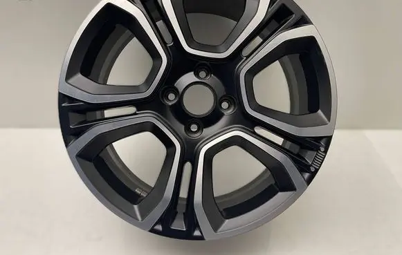 Jeep Avenger R18 alloy rim 52197384