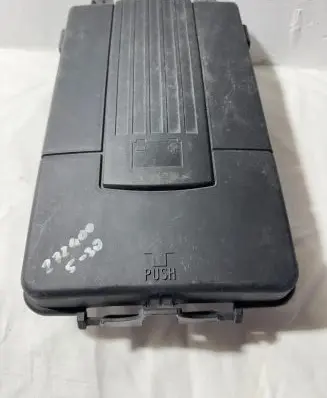 Skoda Superb B6 (3T) Battery box tray cover/lid 1K0915443C