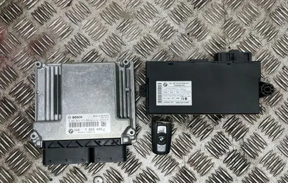 BMW 3 E90 E91 Engine ECU kit and lock set 9147226