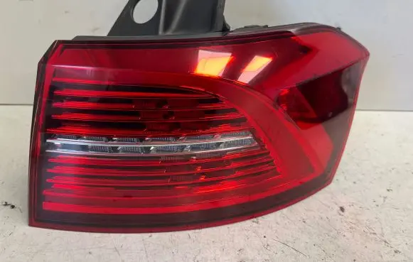 Volkswagen PASSAT B8 Rear/tail lights 3G9945208
