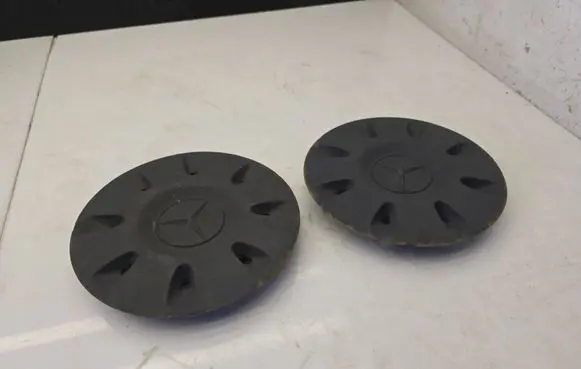 Mercedes-Benz Vito Viano W639 Original wheel cap A6394010825 ZGS004