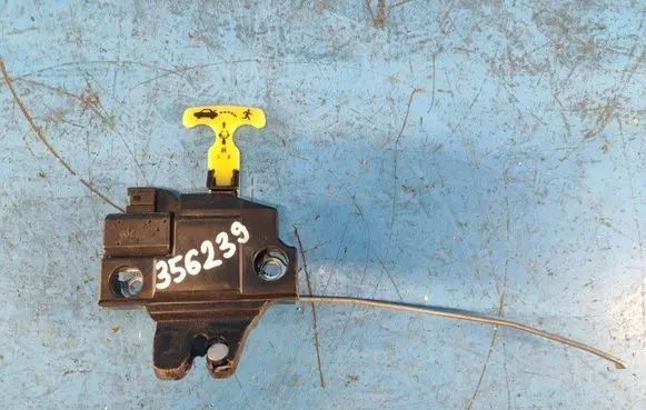 Toyota Camry Tailgate/trunk/boot lock/catch/latch 6460006010