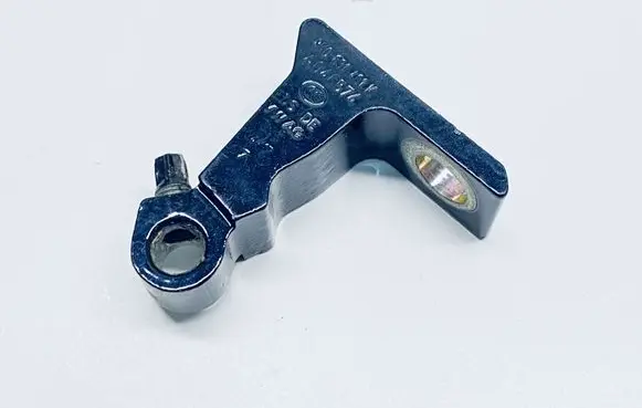Volkswagen Golf VII Front door lower hinge 8K0831401K