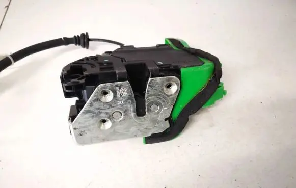 KIA Ceed Front door lock 81320a2120 81320-a2120