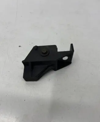Mini One - Cooper R56 Radiator mount bracket 16614910 13614910 275134103