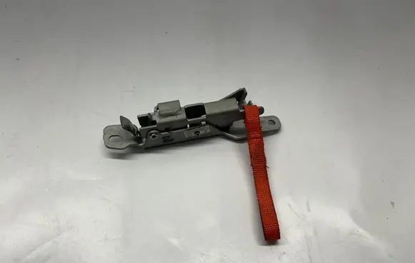 Dodge Challenger Tailgate/trunk/boot lock/latch/bracket 