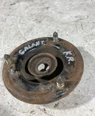 Coil spring mount