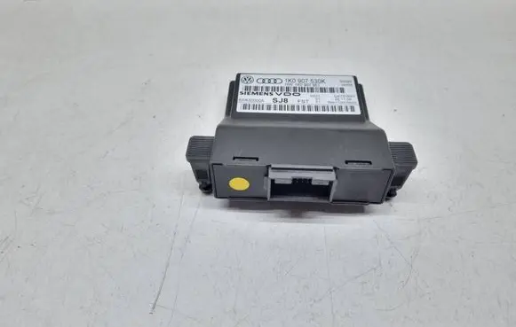 Skoda Octavia Mk2 (1Z) Gateway control module 1K0907530K