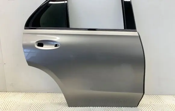 Mercedes-Benz GLE W167 Rear door 