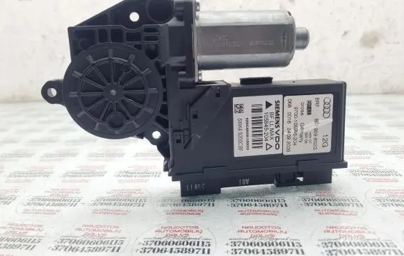Seat Exeo (3R) Front door window regulator motor 8E1959802G