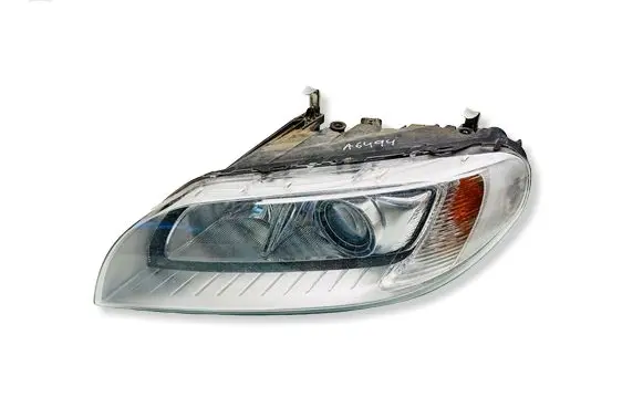 Volvo V70 Headlight/headlamp 31420013