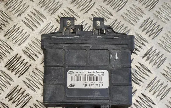 Volkswagen Sharan Engine control unit/module 099927733P 97VW12B565BA 5DG00753456