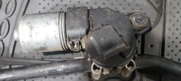 Jaguar X-Type Wiper motor b390226477