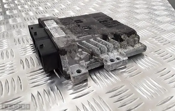 Peugeot 5008 Engine control unit/module 9800268980