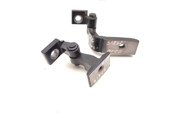 Rear door hinge set