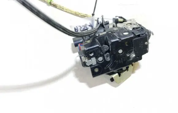 Audi A6 S6 C5 4B Front door lock