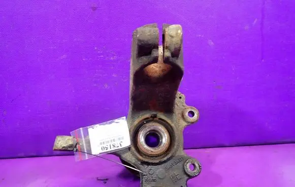 Ford Focus C-MAX Front wheel hub spindle knuckle