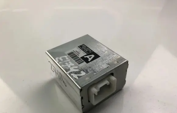 Lexus RX 450H Other control units/modules 8824048020