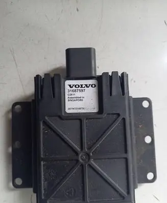 Volvo V40 Blind spot module 31687597 G2611 285796723168759