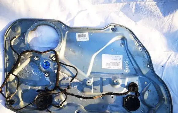 Seat Ibiza III (6L) Sliding door window regulator with motor 6L4837751CM