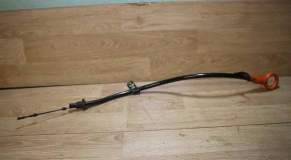 Volkswagen PASSAT B6 Oil level dip stick 03G103634
