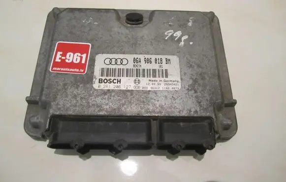 Audi A3 S3 8L Engine control unit/module 06A906018BM