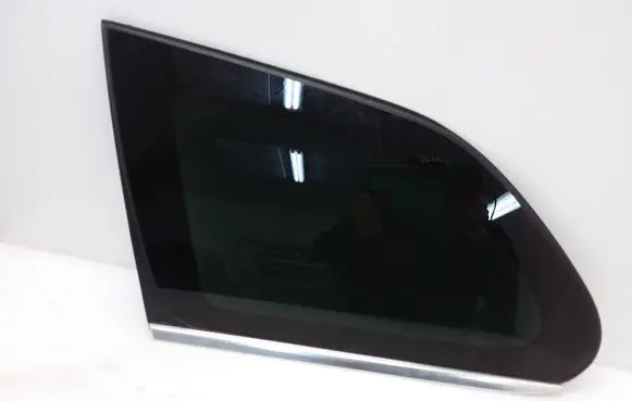Volvo XC60 Rear side window