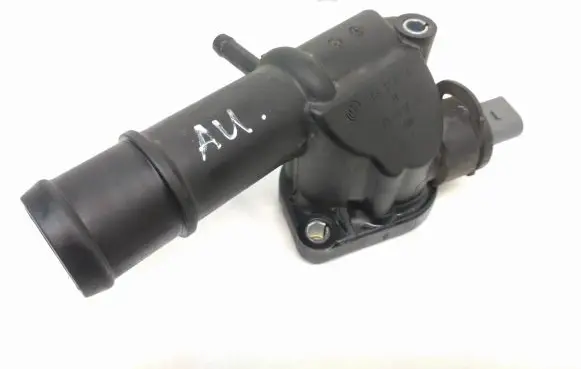 Audi A4 S4 B8 8K Engine coolant pipe/hose 03L121132A