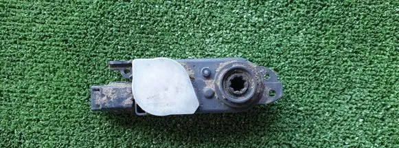 Ford Explorer VI Radiator active air flap actuator L1MB-8476-BA