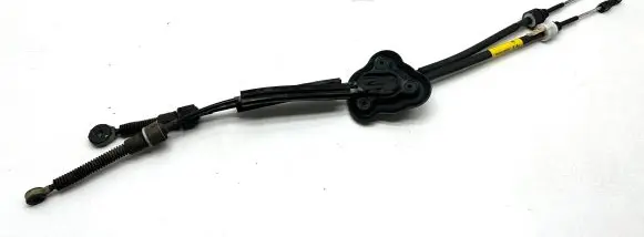 Renault Megane III Gear shift cable linkage 8200781046