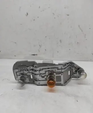 Toyota Corolla Verso E121 Tail light bulb cover holder 