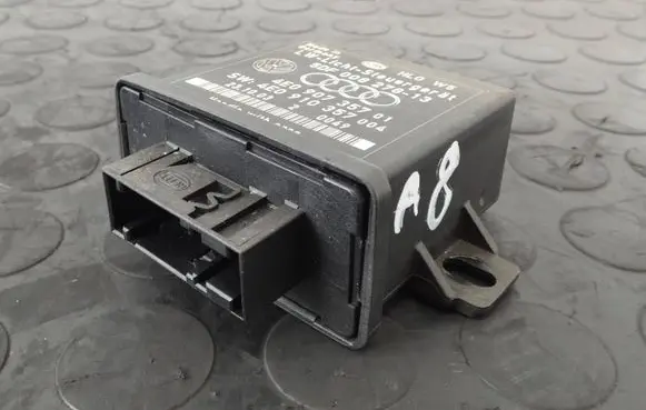 Audi A8 S8 D3 4E Light module LCM 4E0907357 4E0910357