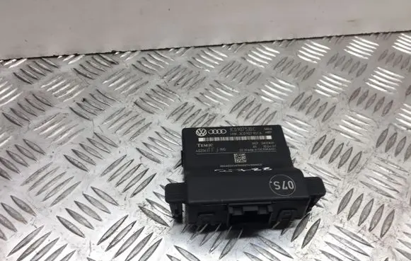 Volkswagen PASSAT B6 Gateway control module 3C0907530C