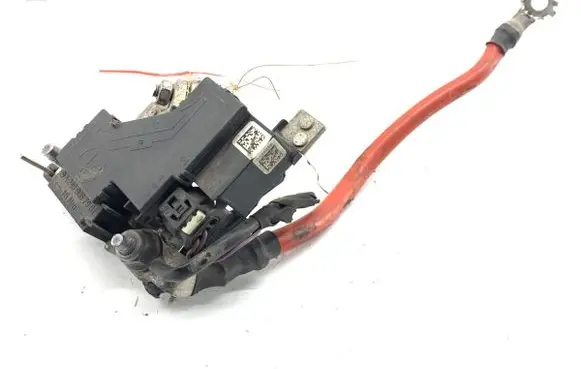 Mercedes-Benz CLA C117 X117 W117 Positive cable (battery) A2469067901