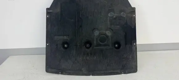 Mini Cooper Countryman F60 Engine splash shield/under tray 7402947 51757402947