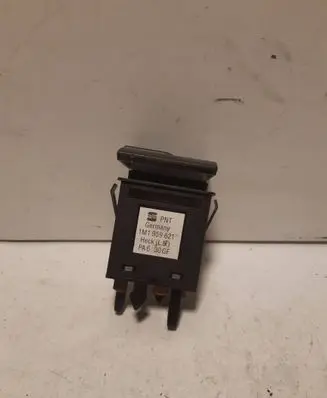 Audi A3 S3 8L Windscreen/window heater switch 1M1959621 PA630GF