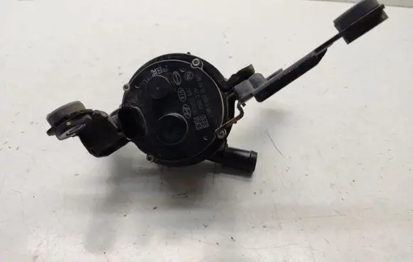 Hyundai Kona I Electric auxiliary coolant/water pump 375W5K4000