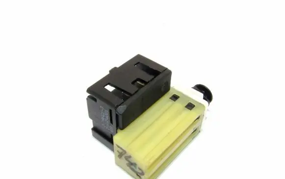 Jeep Grand Cherokee (WK) Brake pedal sensor switch 56054001