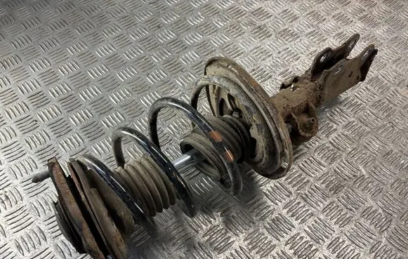 Toyota Avensis T270 Front shock absorber with coil spring