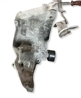 BMW X3 E83 Generator/alternator bracket 7802639 13992010 GD01485
