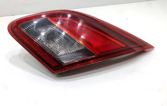 Opel Corsa E Rear/tail lights 39012624