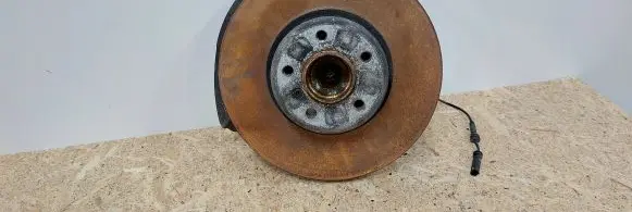 BMW 1 F20 F21 Front wheel hub spindle knuckle 6792285 6872081