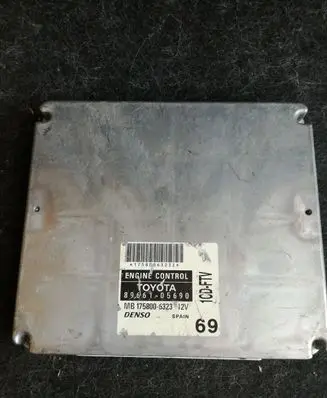 Toyota Avensis T250 Engine control unit/module 8966105690