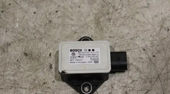 Audi A4 S4 B8 8K ESP acceleration yaw rate sensor 8K0907637A