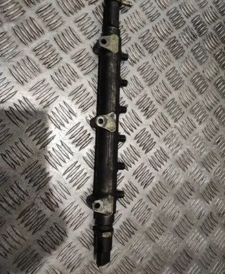 Volvo V70 Fuel main line pipe 30777759