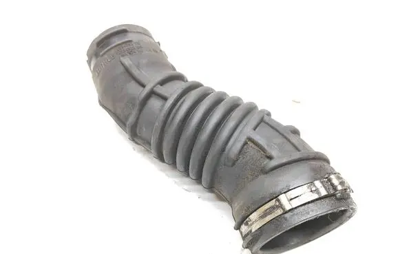 Maserati Ghibli Air intake hose/pipe 670002450 70554322 85432200