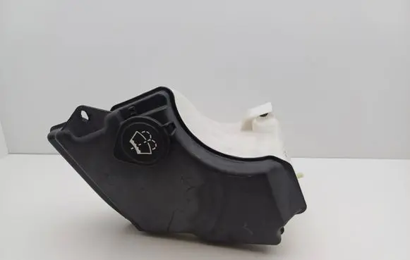 BMW 3 E46 Windshield washer fluid reservoir/tank 7007970