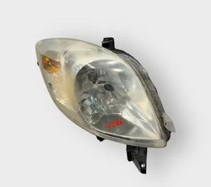 Toyota Yaris Headlight/headlamp 811500D120 89900737