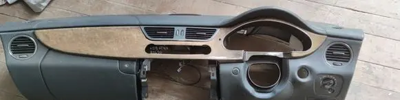 Mercedes-Benz CLS C219 Dashboard A2196800187 A2198600502 2196800187